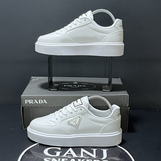 PRADA BEYAZ