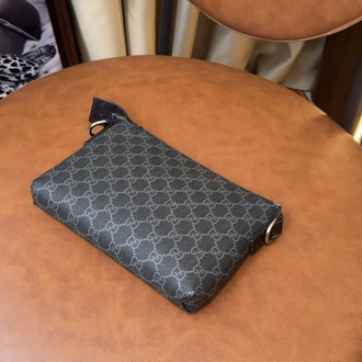 Gucci messenger bag