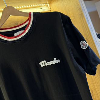 Moncler Premium Yakalı 
