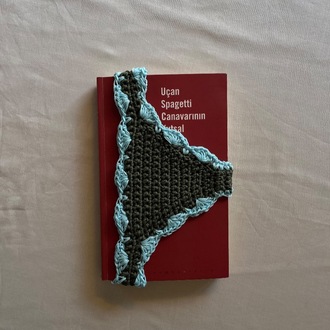 Bikini Bookmark