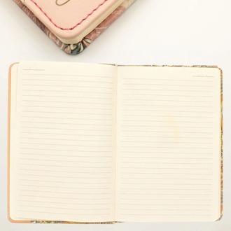 Kişiye Özel Çiçek Desenli Defter ve Tüy Kalem Seti Lazer Kazıma Günlük Kartlıklı Defter