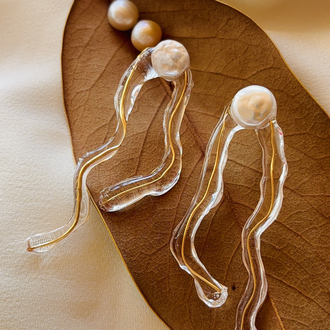 Lustre – Aurelia Küpeler