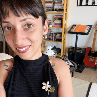 Minik Yasemin Broş