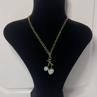 Kalp Formlu Gold Kiraz Kolye
