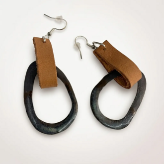 El Yapımı Stoneware & Kahverengi Deri Küpe