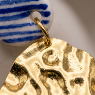 El Yapımı Porselen & Gold Detaylı Küpe