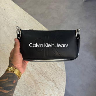 Calvin Klein Siyah
