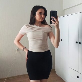 Kayık Yaka Krem Bluz 