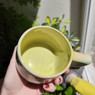 El Yapımı Seramik Kupa | Pastel Geçişli, Çiçek Desenli Özgün Tasarım
