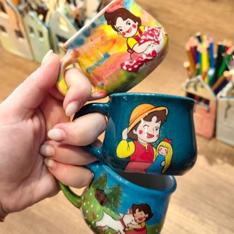 Heidi El Çizimi Seramik Fincan – El Yapımı Nostaljik Fincan