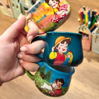 Heidi El Çizimi Seramik Fincan – El Yapımı Nostaljik Fincan
