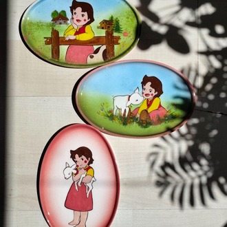 Heidi ve Keçi Sevgisi El Boyaması Dekoratif Seramik Tabak