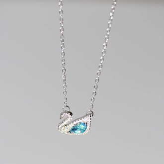 MAVİ TAŞLI SWAROVSKI MODEL KUĞU KOLYE 