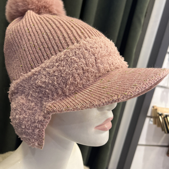 Kulak kapatıcılı pembe kep 