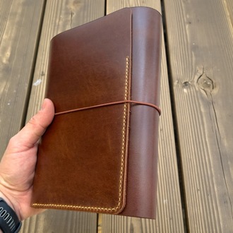 A5 boyutundaki defterler için 3 lastikli 'Organizer' Defter Kılıfı İki Cepli