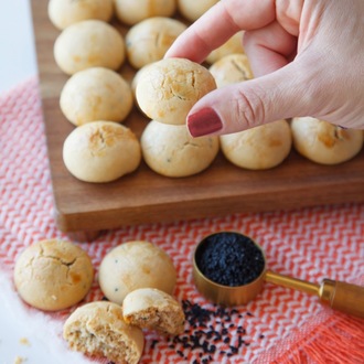 Çörek Otlu Kurabiye 35-40 Adet
