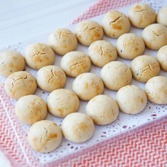 Çörek Otlu Kurabiye 35-40 Adet