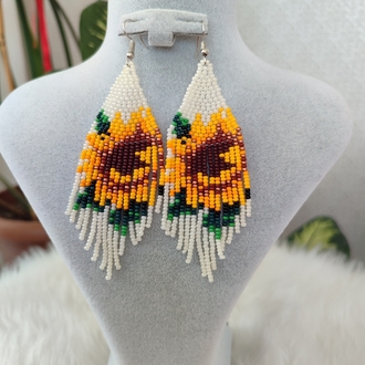 KREM AYÇİÇEĞİ KUM BONCUK KÜPE.