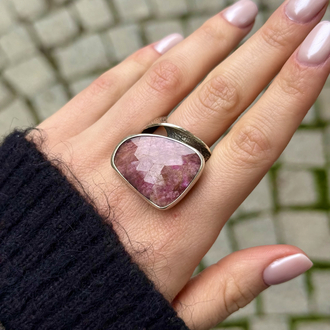 Pembe Safir Yüzük 