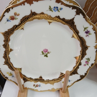 Royal 24 ayar gold tatlı tabağı