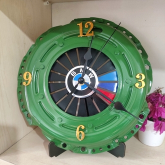 Gürz Metal Craft Özel Seri: BMW Temalı Dekoratif Saat