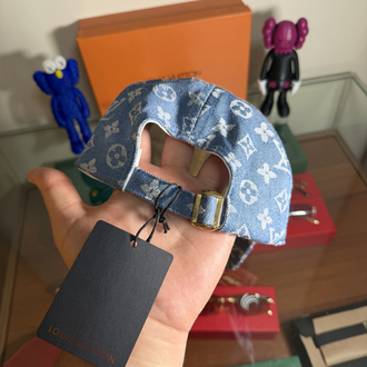 Louis Vuttion Cap