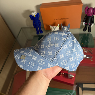Louis Vuttion Cap