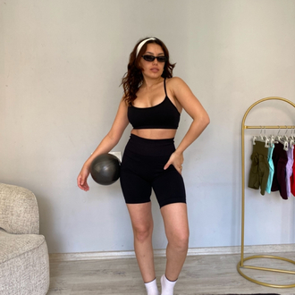Siyah ekstra push up seamless büzgülü şort
