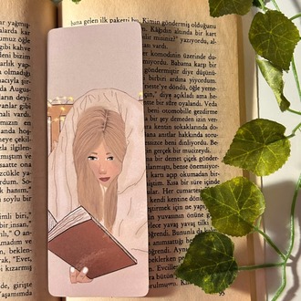 Yorgan ve kitap temalı kitap ayracı