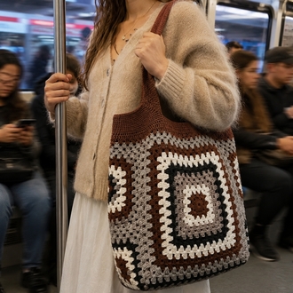 granny square bag (sipariş ile örülmektedir)