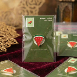 KARPUZ DİLİMİ YAKA ROZETİ