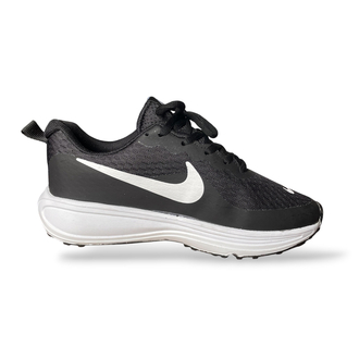 Nike Revolution 8