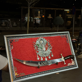 Devlet Armalı Kurt Kabzalı Kılıç