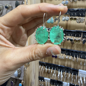 Paraiba taşlı gümüş küpe
