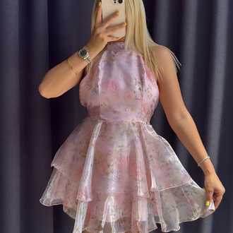 Pembe uçuş elbise