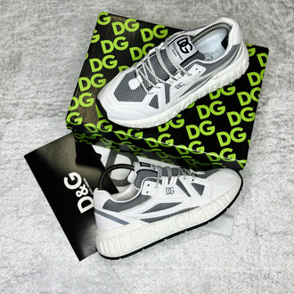 DG 002
