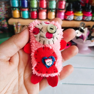 Peluş Broş
