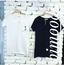 V Yaka Broşlu T-shirt