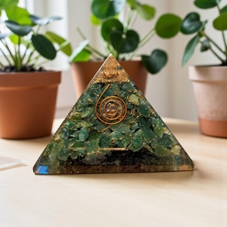 Orgonit Piramit – Avantürin & Bakır Spiral