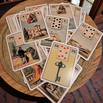 Lenormand Kehanet Destesi (36 Kart + Rehber Kitap)