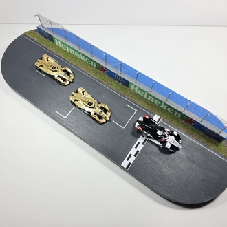 Formula Pist Diorama 