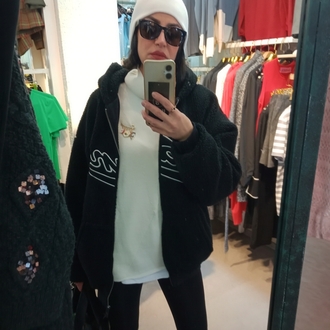 Karl Kani
VARSITY TEDDY FERMUARLI KAPŞONLU SWEATSHIRT ORİJİNAL