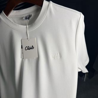 B. Club Basic Kırışmaz Kumaş Tshirt
