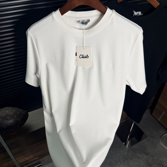 B. Club Basic Kırışmaz Kumaş Tshirt