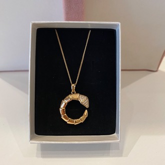 Xuping Gold Yılan Charm Model Çelik Kolye 