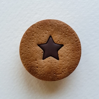Chocolate Cookie Broş