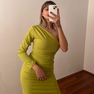 Yeşil Uzun Yırtmaçlı Elbise