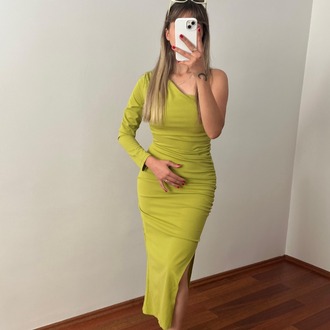 Yeşil Uzun Yırtmaçlı Elbise