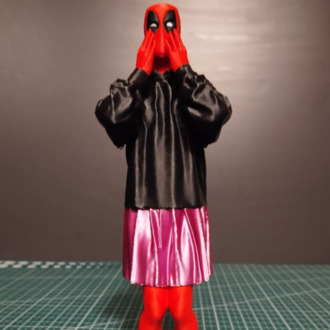 Etekli & Kapüşonlu Deadpool