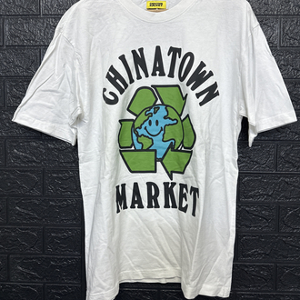 Chinatown Market Tee ( ufak Defo)